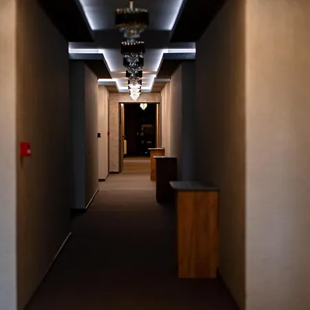 Hotel Hanul Domnesc Imperial & *