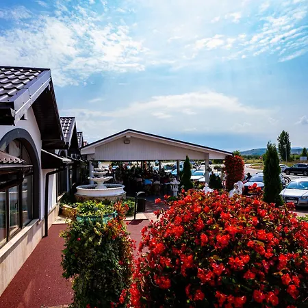 Hotel Hanul Domnesc Imperial & *